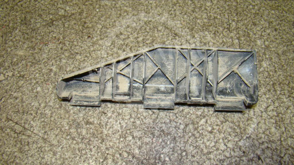 Кронштейн заднего бампера правый, 500 рублей, Пермь