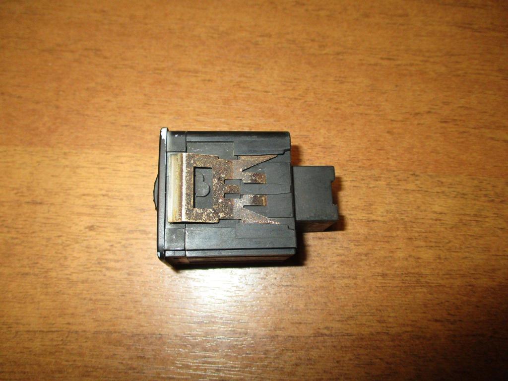 Кнопка освещения панели приборов, 500 рублей, Пермь