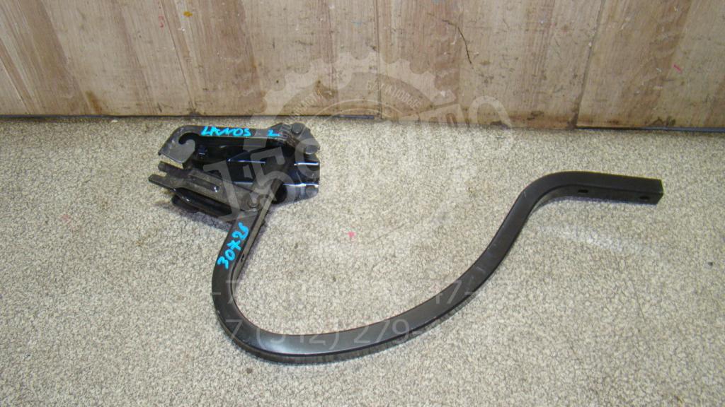 Петля крышки багажника, 500 рублей, Пермь