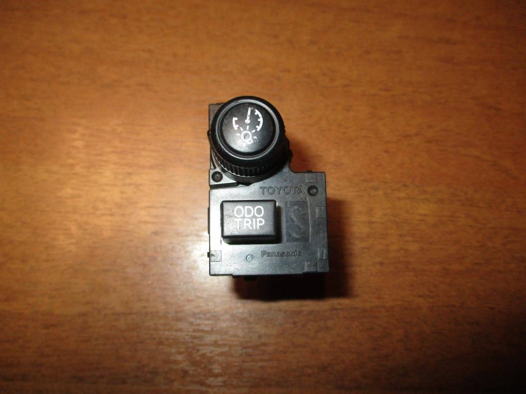 Кнопка освещения панели приборов, 3000 рублей, Пермь