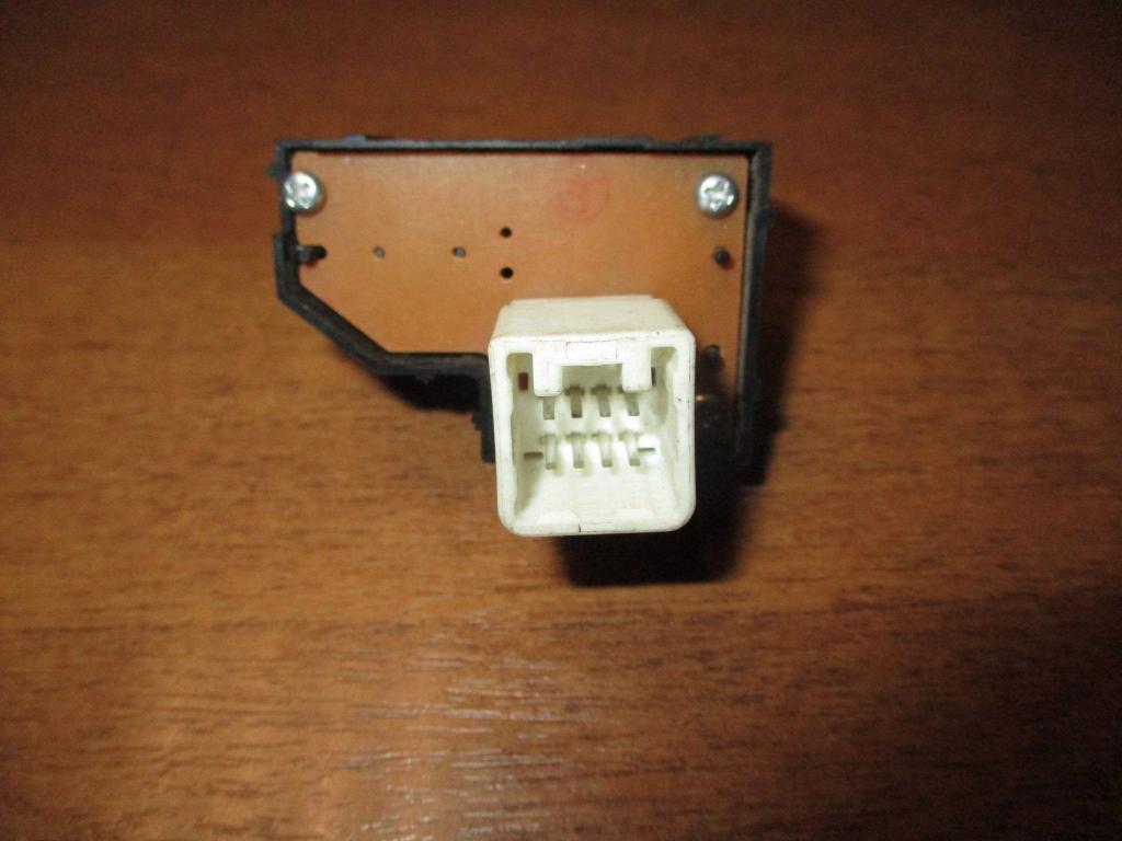 Кнопка освещения панели приборов, 3000 рублей, Пермь