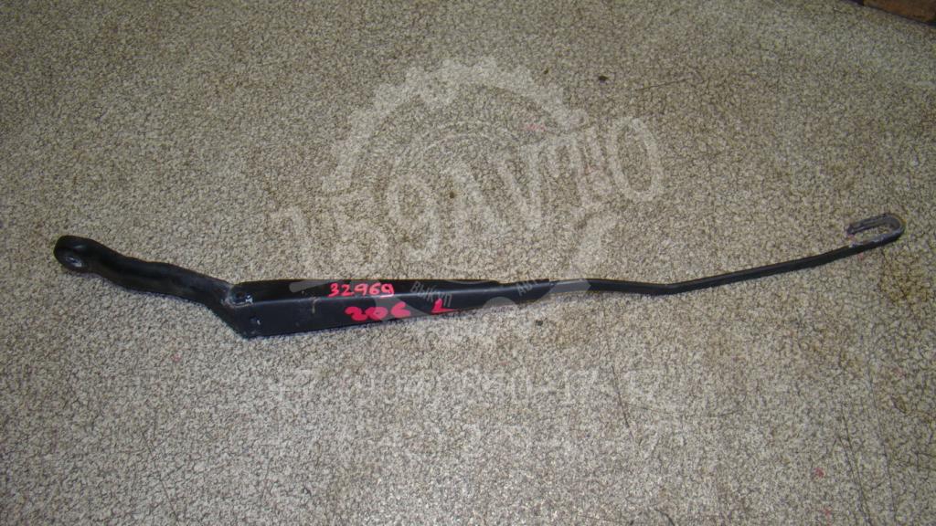 Поводок стеклоочистителя передний левый, 550 рублей, Пермь