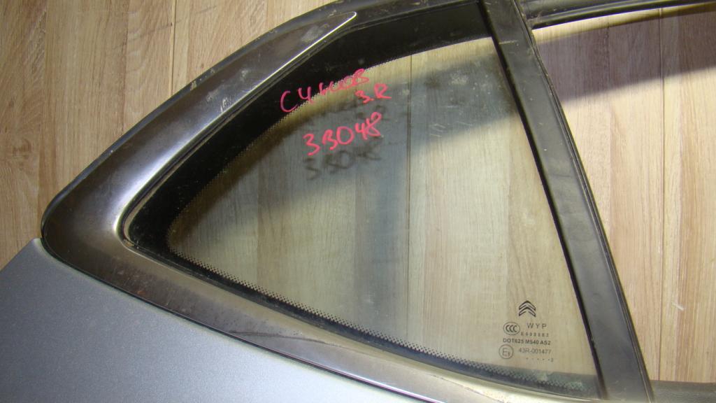 Стекло двери задней правой форточка, 1500 рублей, Пермь