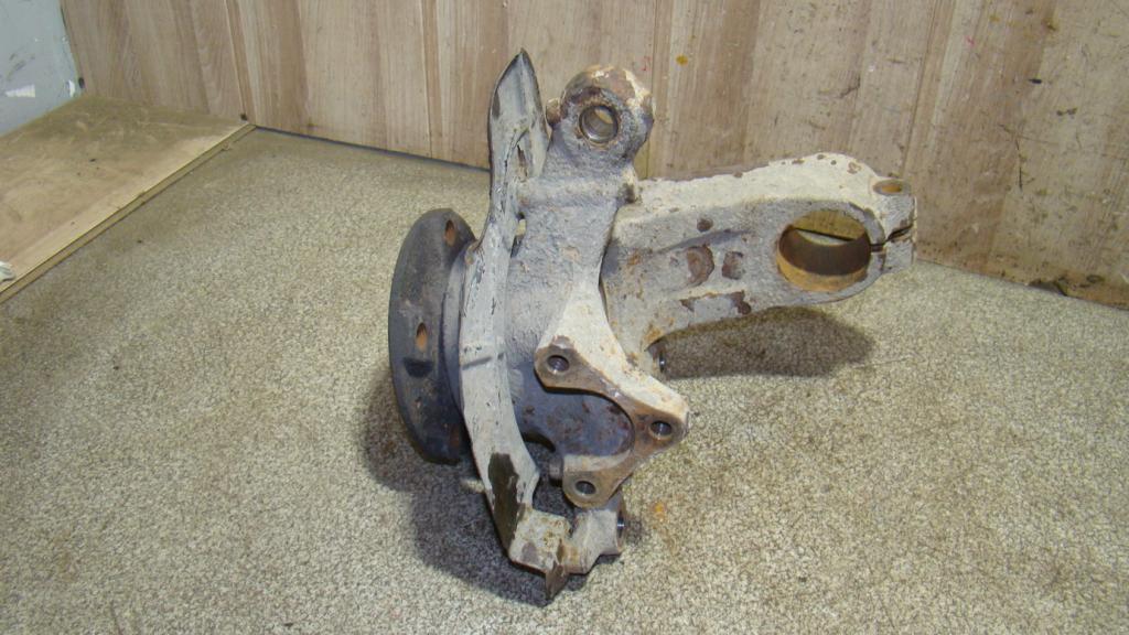 Кулак поворотный передний левый, 5000 рублей, Пермь