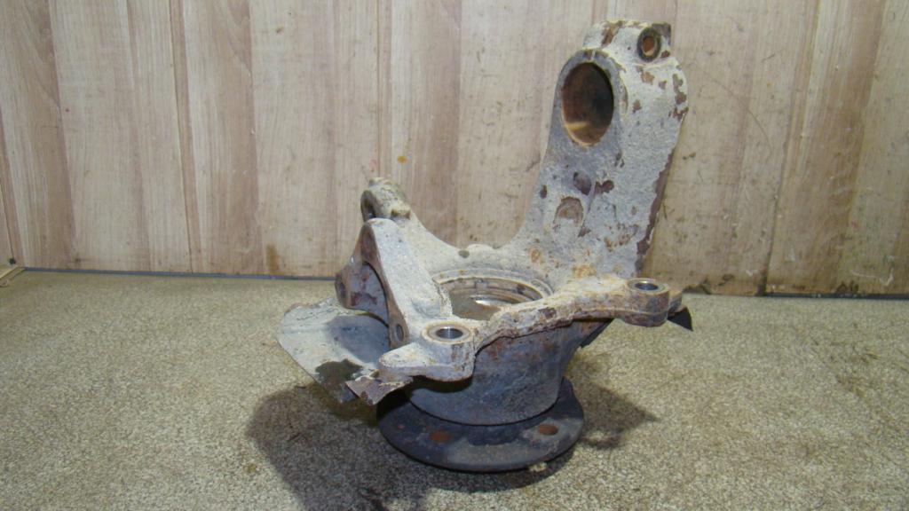 Кулак поворотный передний левый, 5000 рублей, Пермь