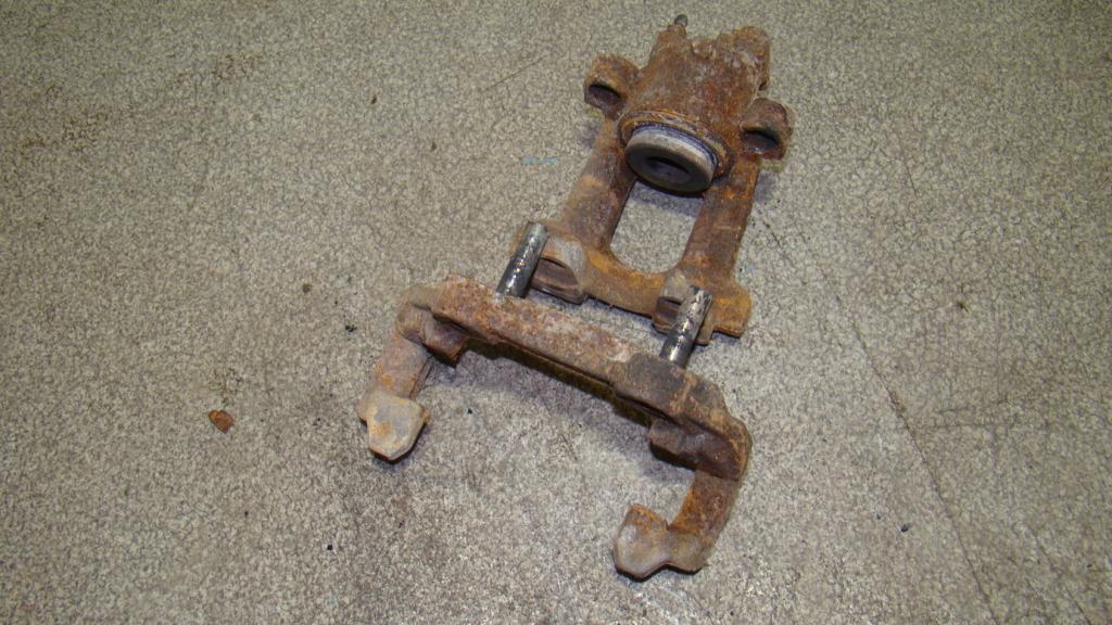 Суппорт задний левый, 1000 рублей, Пермь