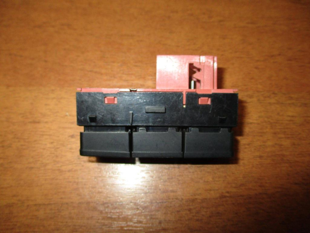 Кнопка обогрева переднего стекла, 750 рублей, Пермь