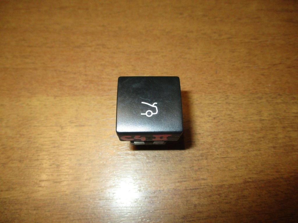 Кнопка открывания багажника, 550 рублей, Пермь