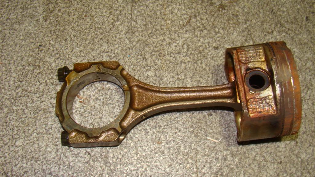 Поршень с шатуном, 1600 рублей, Пермь