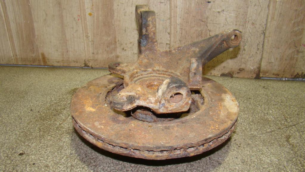 Кулак поворотный передний правый, 3000 рублей, Пермь