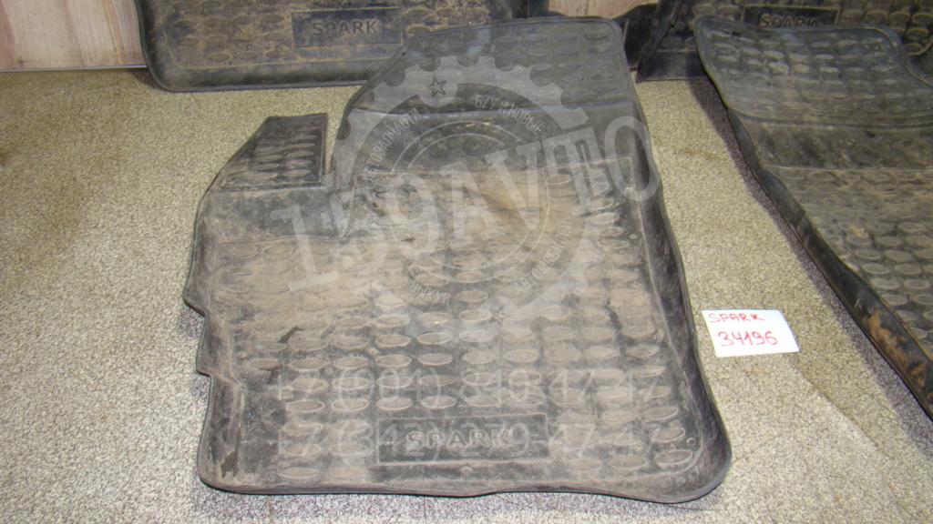 Комплект ковриков салона, 1000 рублей, Пермь