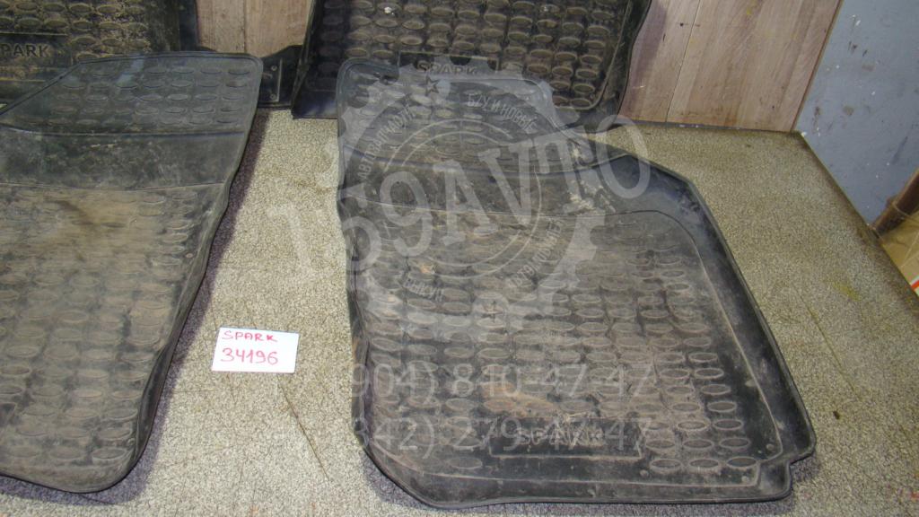 Комплект ковриков салона, 1000 рублей, Пермь