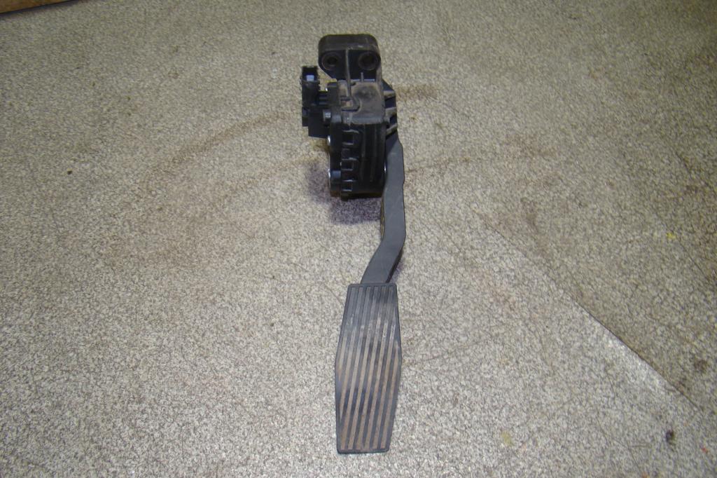 Педаль газа, 2600 рублей, Пермь