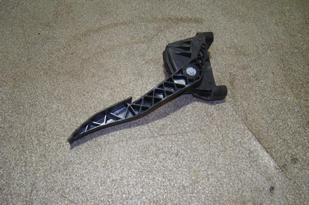 Педаль газа, 2600 рублей, Пермь