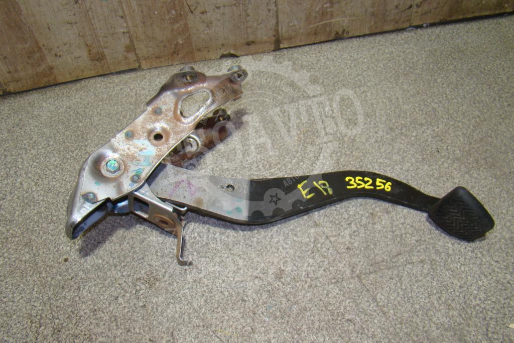 Педаль тормоза, 500 рублей, Пермь