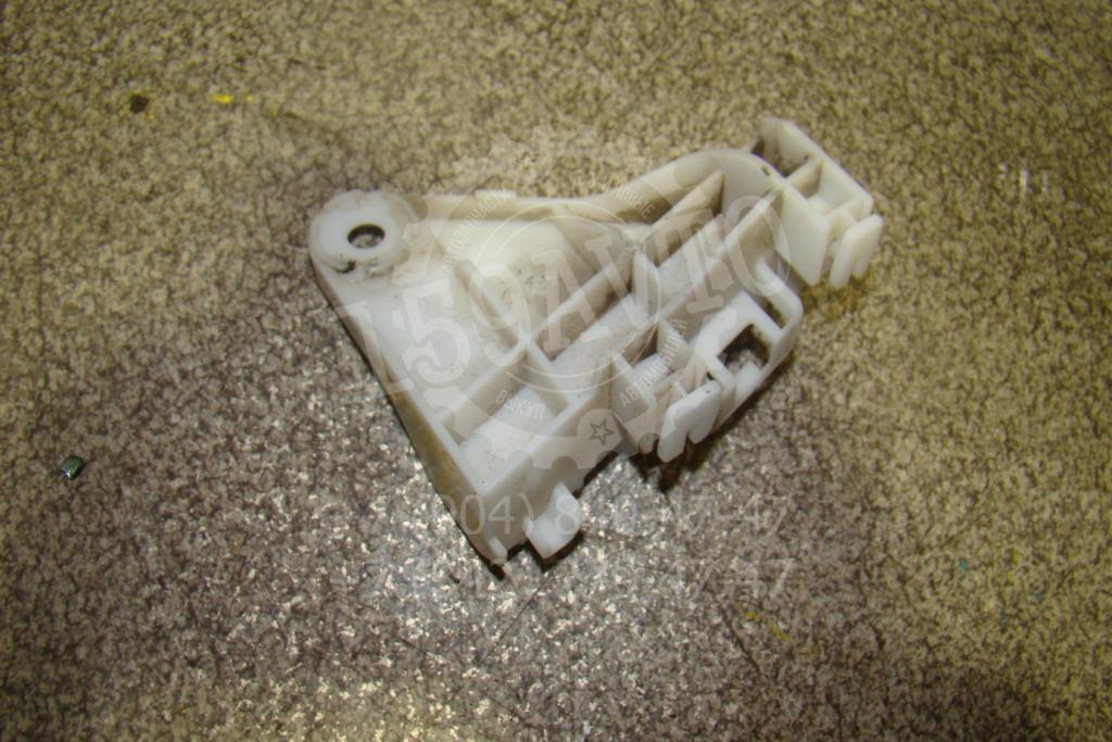 Кронштейн заднего бампера правый, 1000 рублей, Пермь