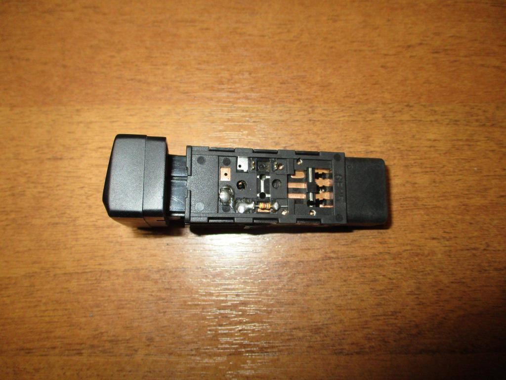 Кнопка обогрева заднего стекла, 500 рублей, Пермь