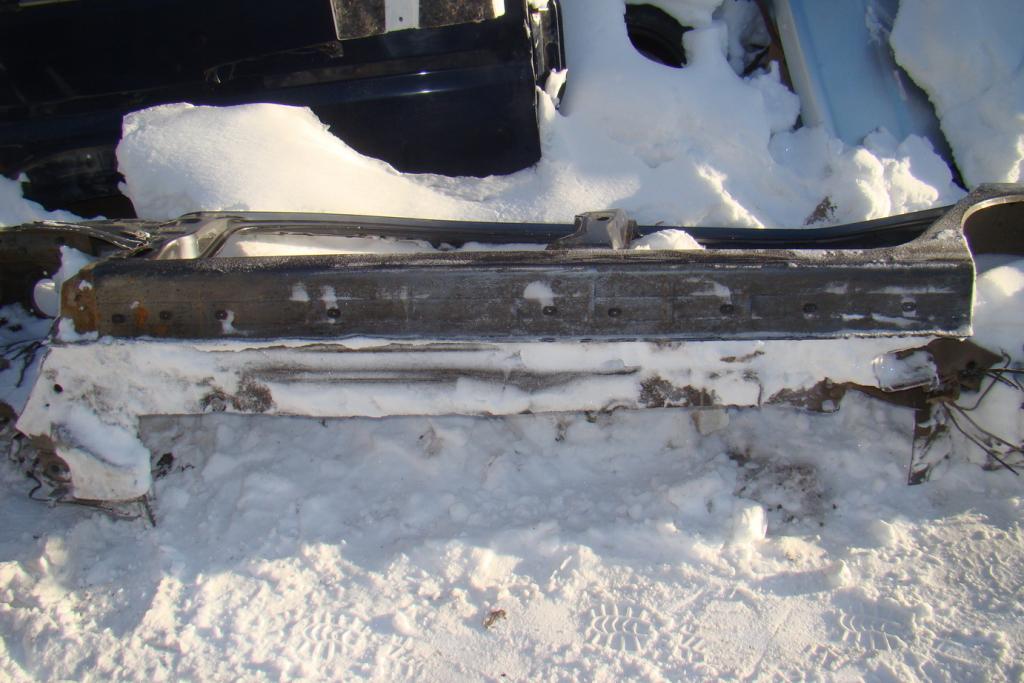 Порог со стойкой левый, 5000 рублей, Пермь