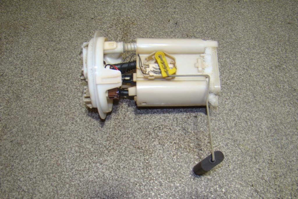 Насос топливный, 2000 рублей, Пермь