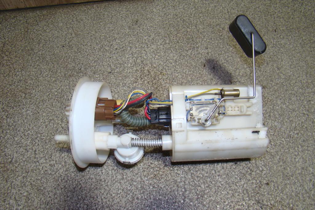 Насос топливный, 2000 рублей, Пермь