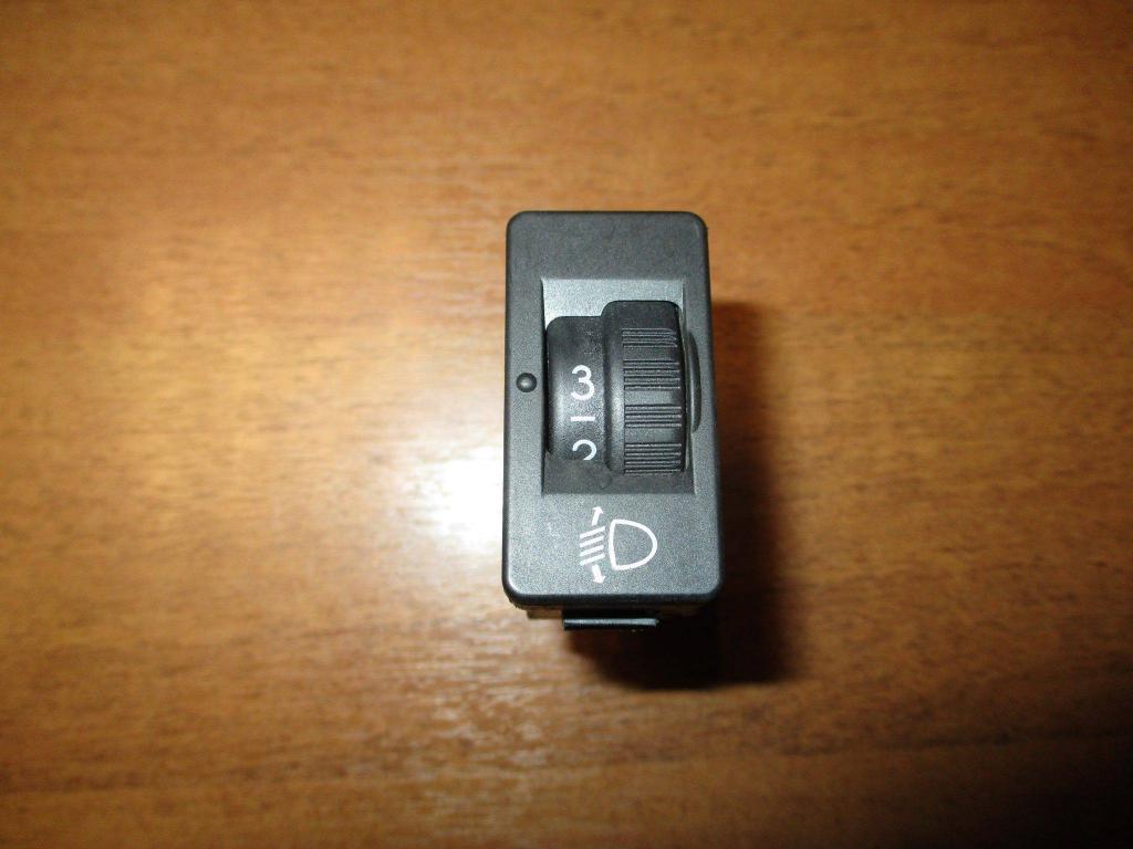 Кнопка корректора фар, 500 рублей, Пермь