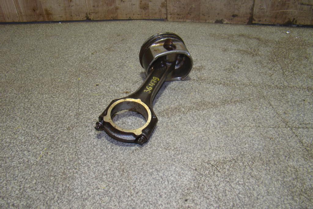 Поршень с шатуном, 2600 рублей, Пермь