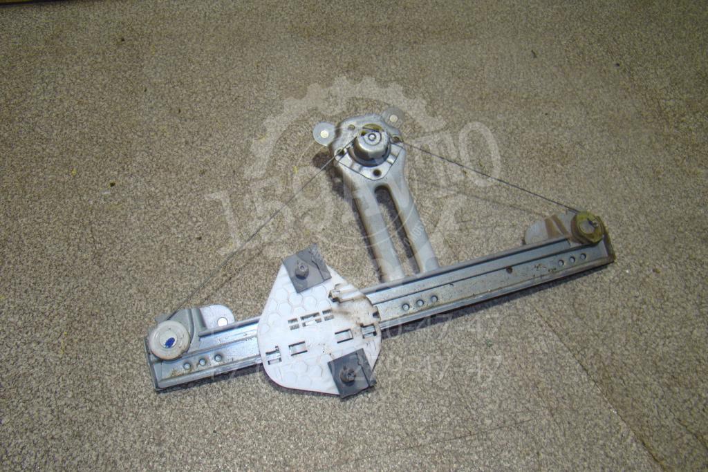 Стеклоподъемник механический задний правый, 500 рублей, Пермь