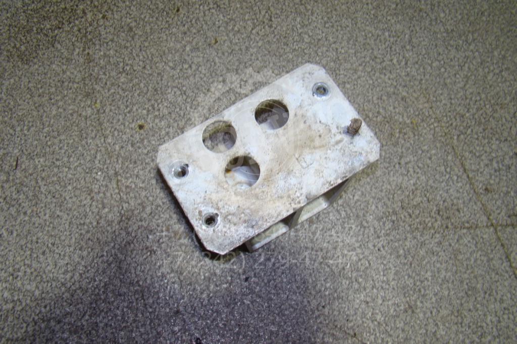 Кронштейн усилителя заднего бампера левый, 2000 рублей, Пермь