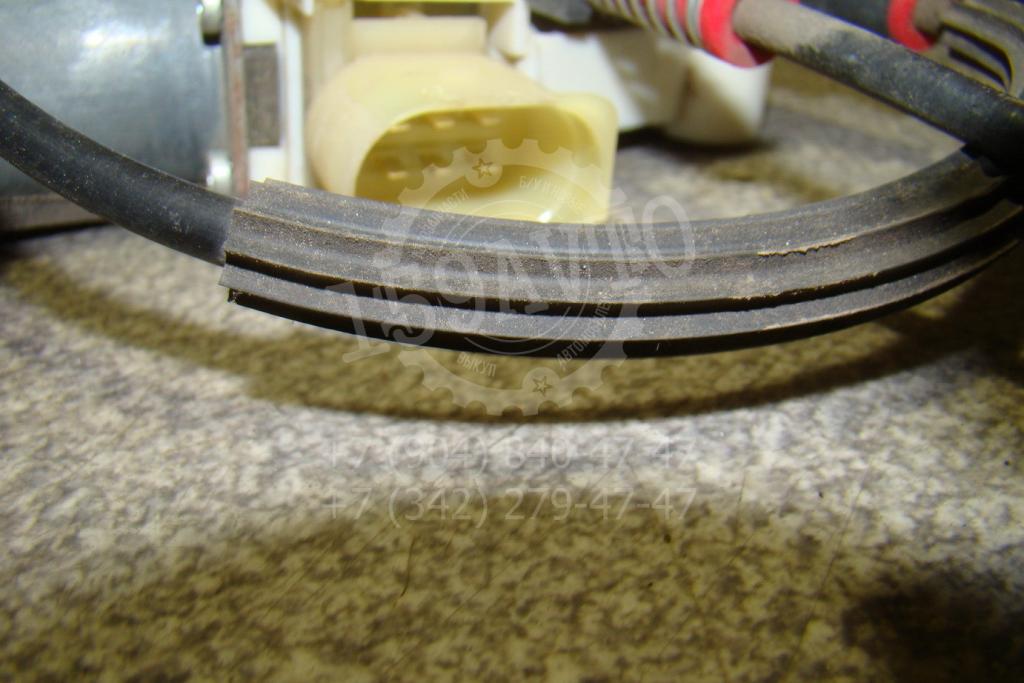 Стеклоподъемник задний правый, 2000 рублей, Пермь