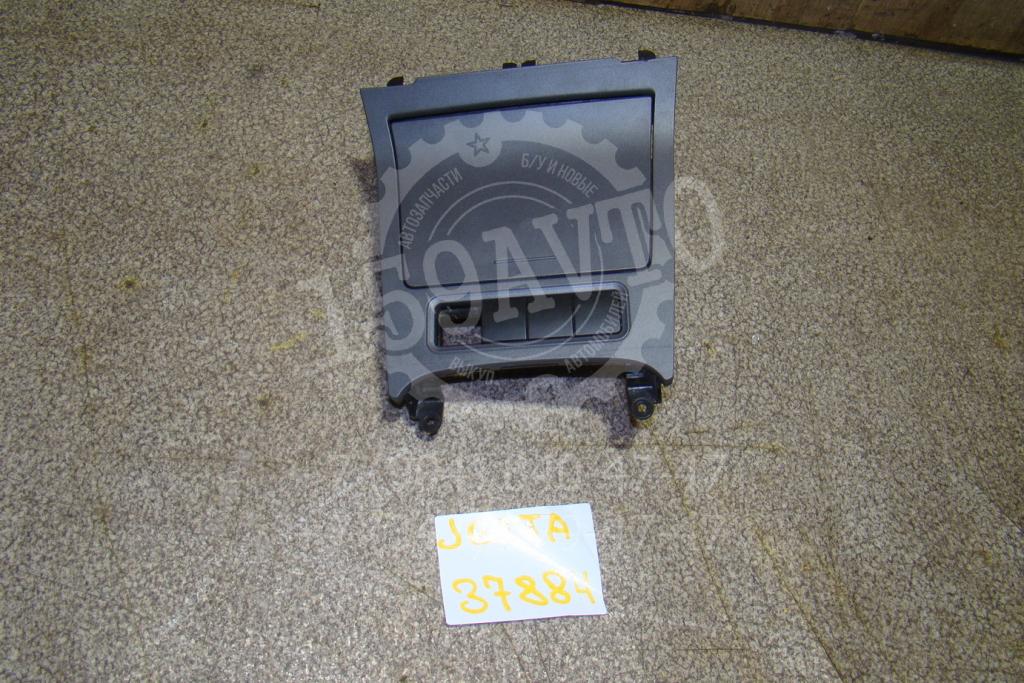 Пепельница передняя, 1000 рублей, Пермь