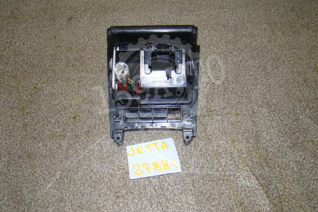 Пепельница передняя, 1000 рублей, Пермь