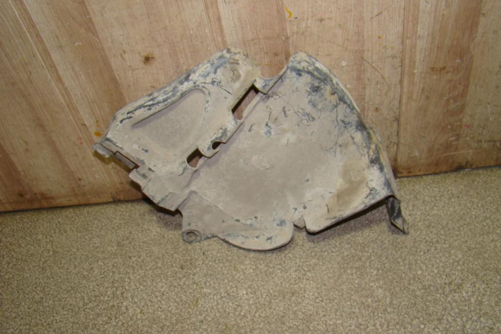 Пыльник двигателя нижний левый, 500 рублей, Пермь