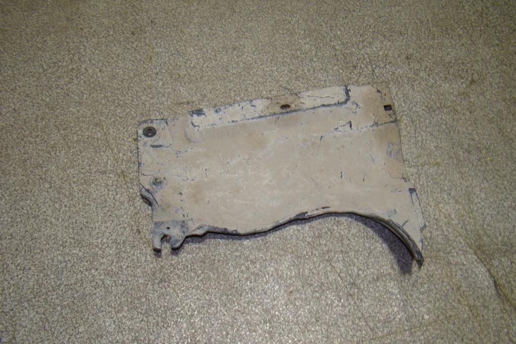 Пыльник двигателя боковой правый, 700 рублей, Пермь