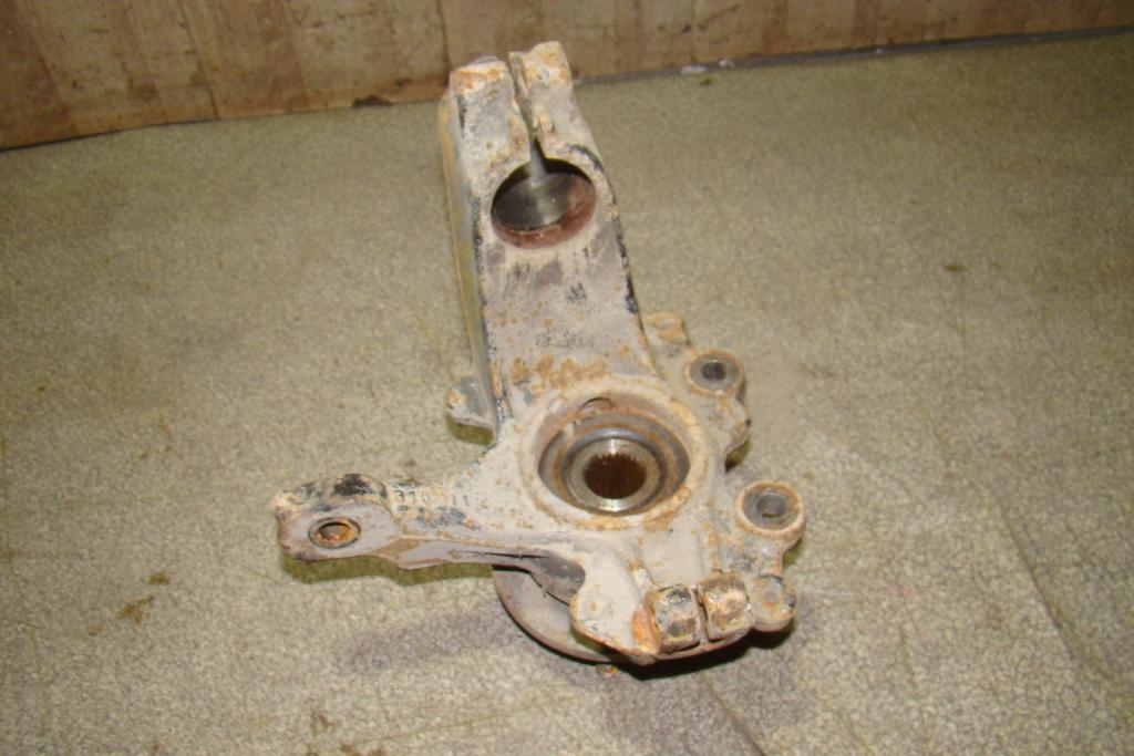 Кулак поворотный передний левый, 3500 рублей, Пермь