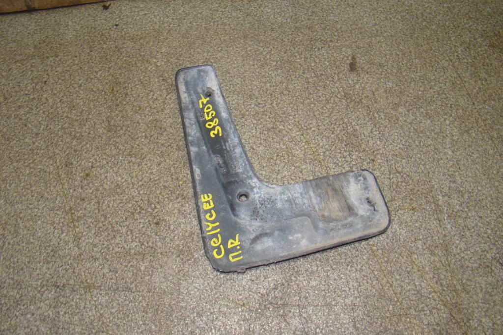 Брызговик передний правый, 500 рублей, Пермь