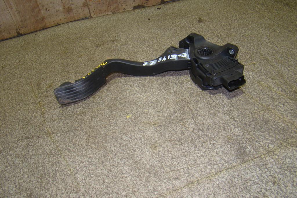 Педаль газа, 2000 рублей, Пермь