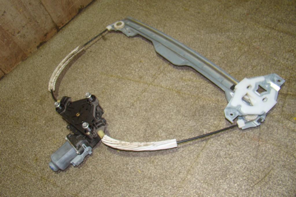 Стеклоподъемник передний правый, 4000 рублей, Пермь