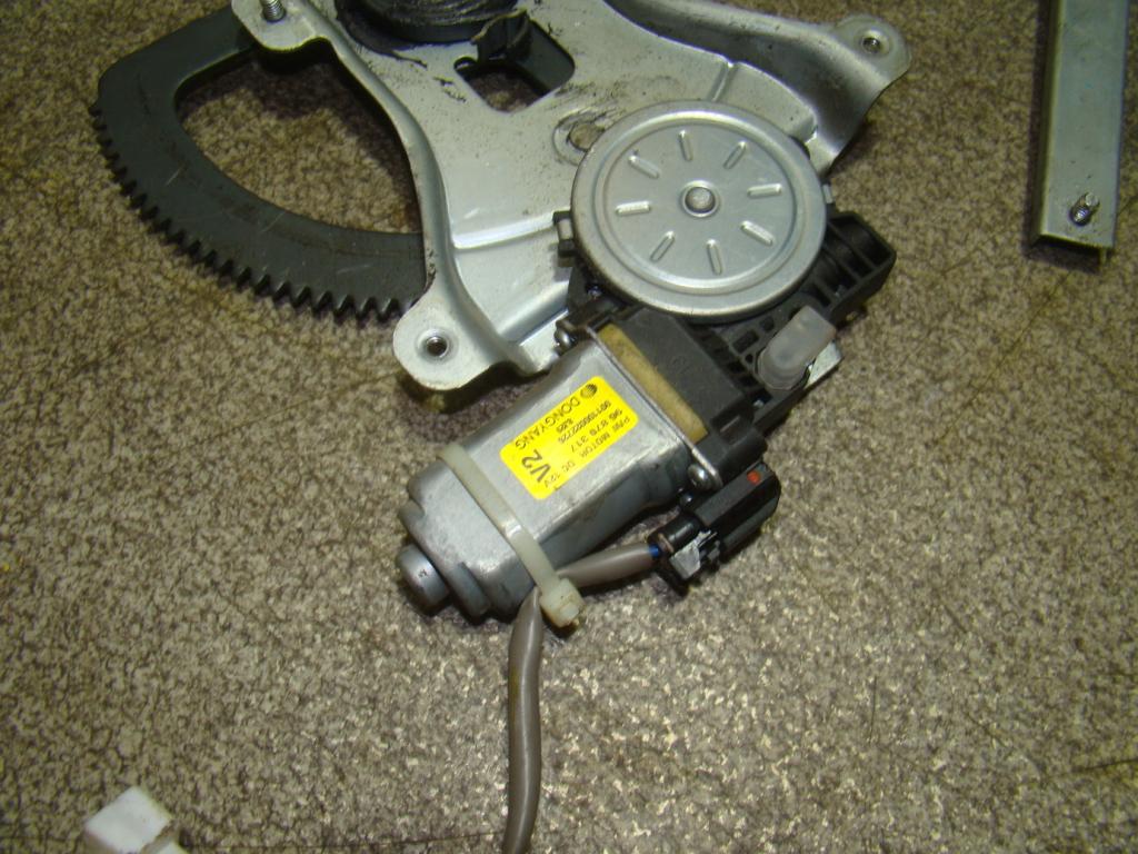 Стеклоподъемник передний правый, 2600 рублей, Пермь