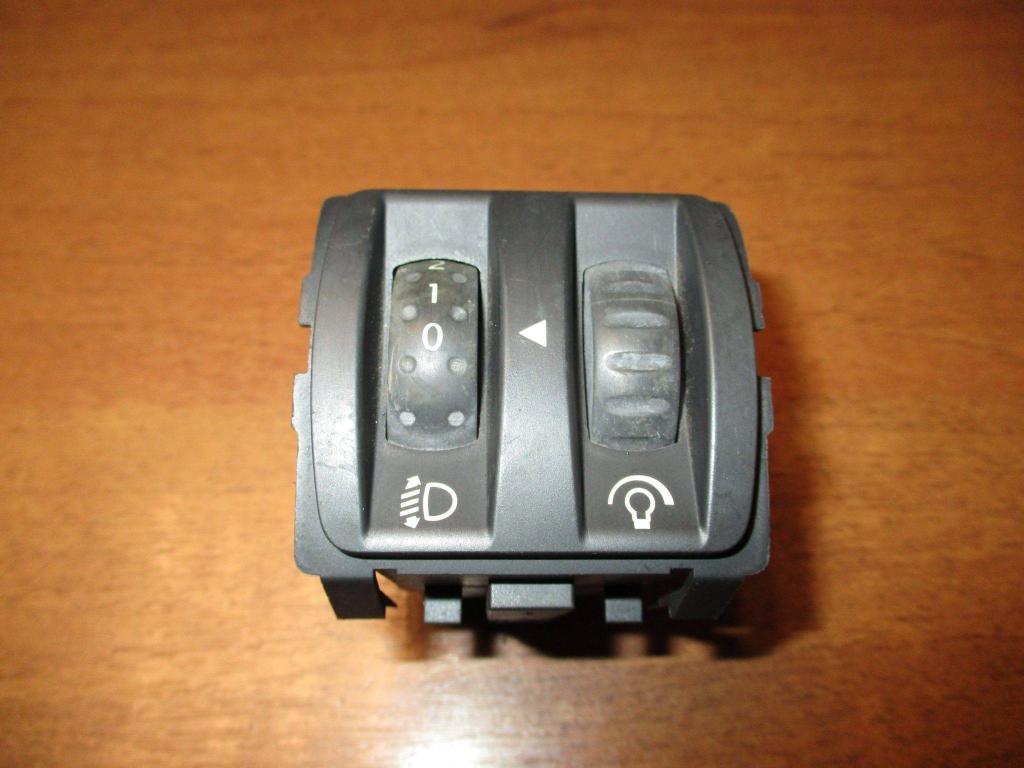 Кнопка корректора фар, 500 рублей, Пермь