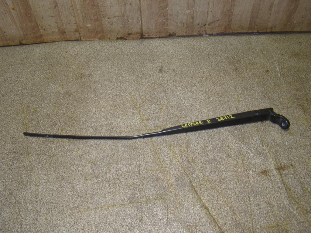 Поводок стеклоочистителя передний правый, 800 рублей, Пермь