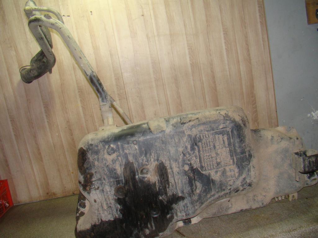 Бак топливный, 2000 рублей, Пермь