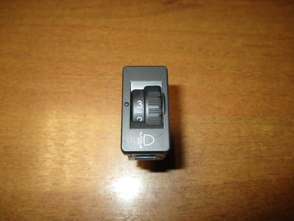 Кнопка корректора фар, 500 рублей, Пермь