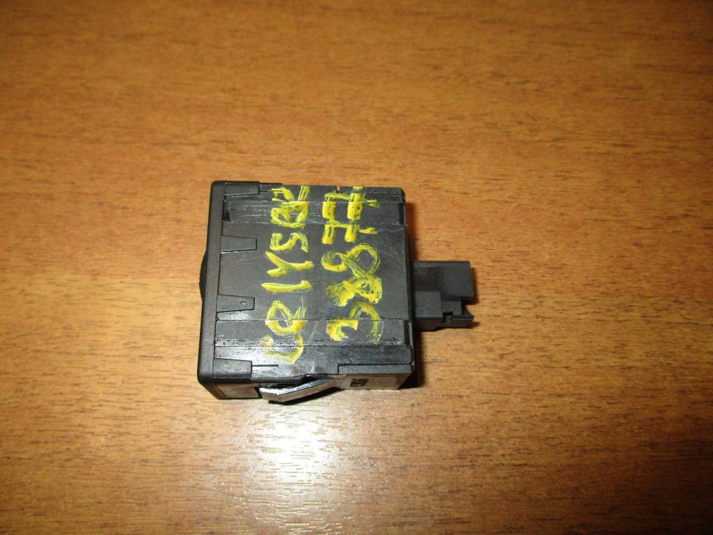 Кнопка корректора фар, 500 рублей, Пермь