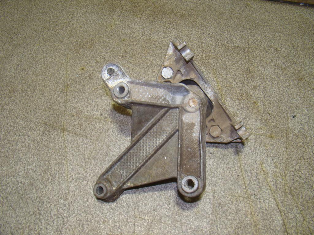 Опора КПП левая, 1500 рублей, Пермь