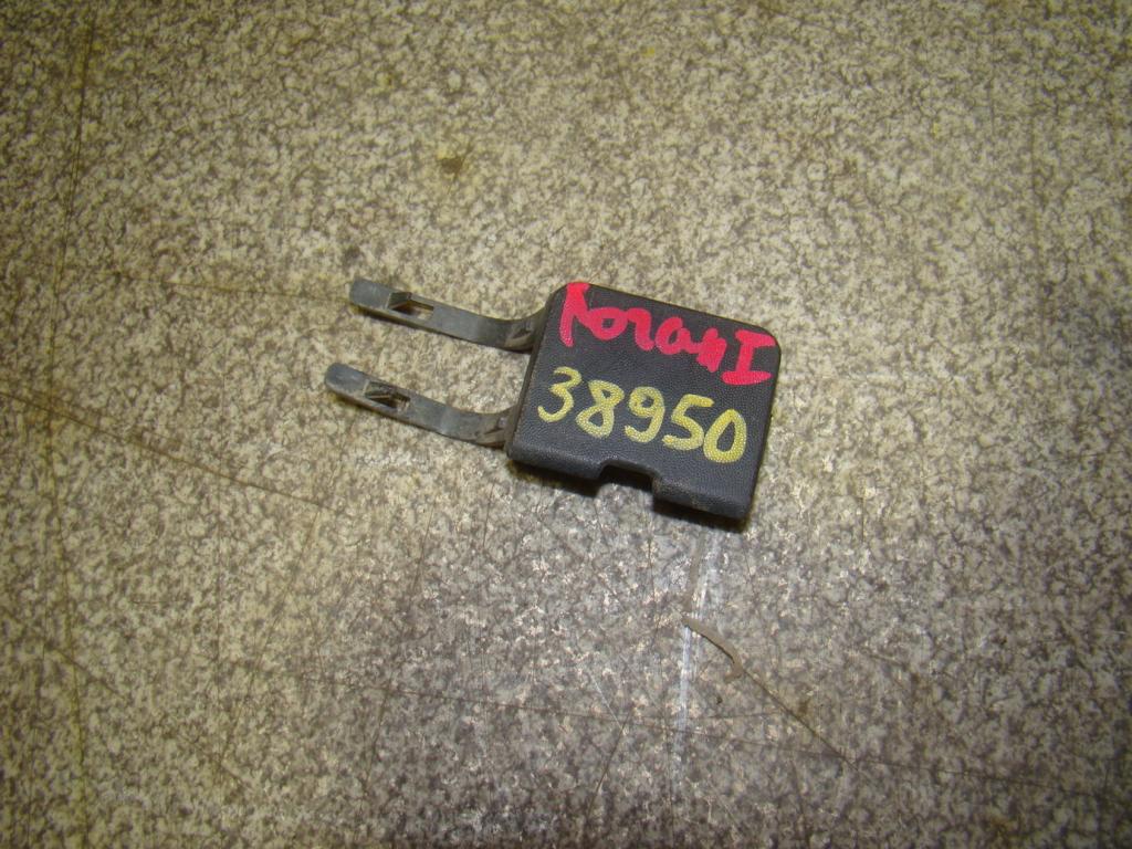 Заглушка буксировочного крюка, 500 рублей, Пермь