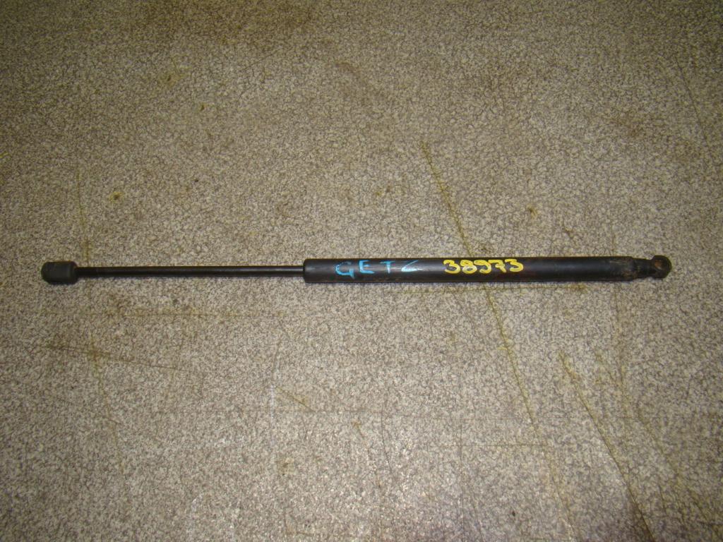 Амортизатор двери багажника, 500 рублей, Пермь