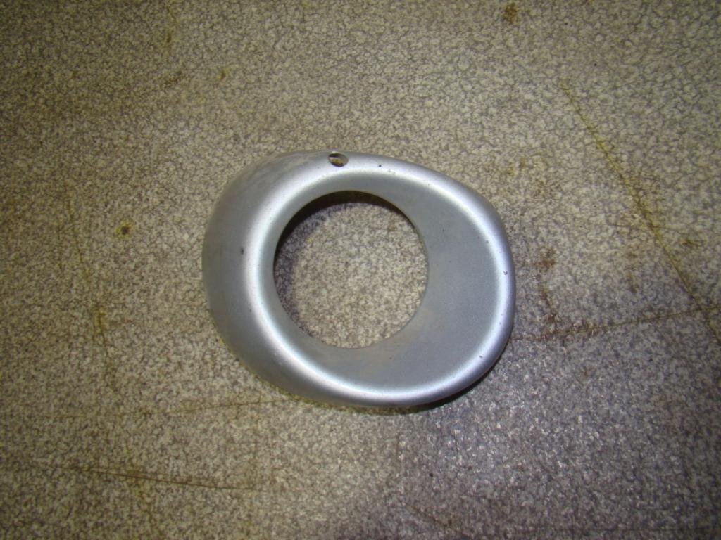 Рамка противотуманой фары левой, 1000 рублей, Пермь