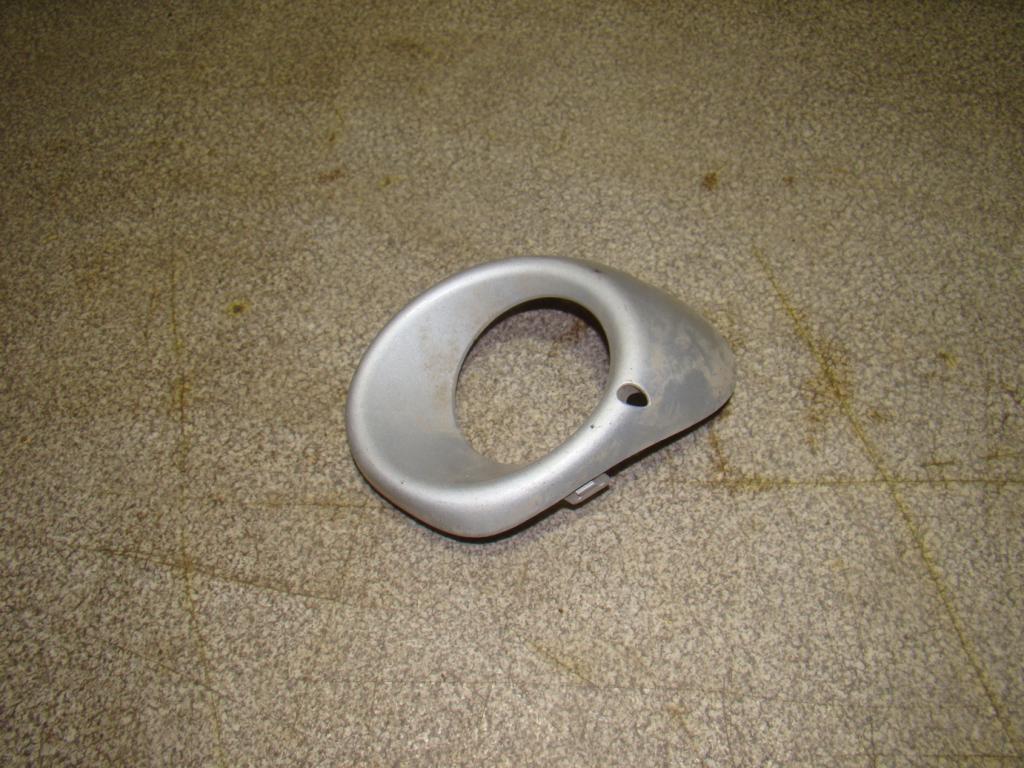 Рамка противотуманой фары левой, 1000 рублей, Пермь