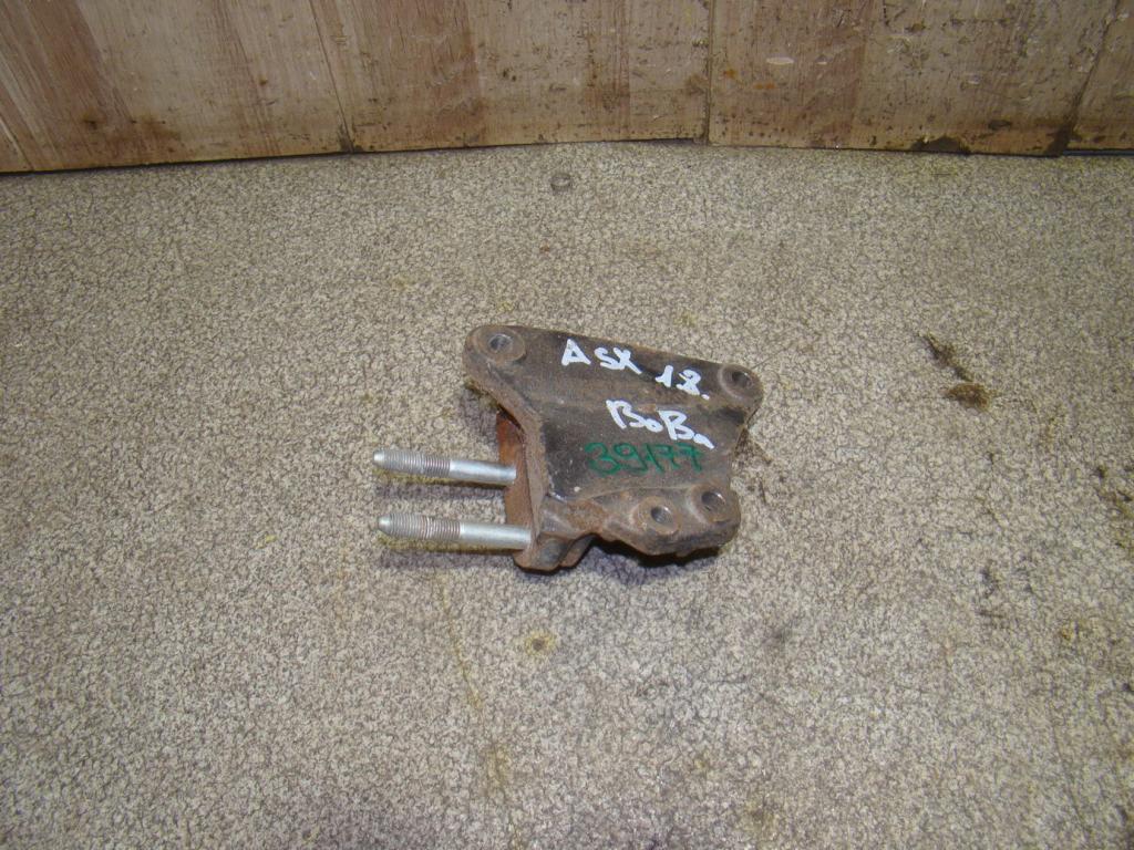 Кронштейн двигателя правый, 500 рублей, Пермь