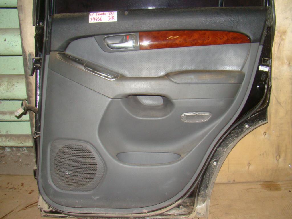 Обшивка двери задней правой, 2500 рублей, Пермь